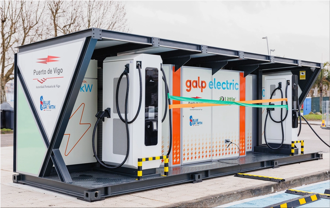 Nissan Repurposes LEAF Batteries to Power Ultra-Fast EV Charging