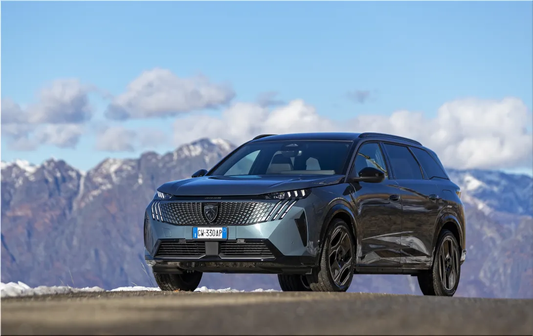 Peugeot E-5008: The Best Affordable 7-Seater Electric SUV Yet?