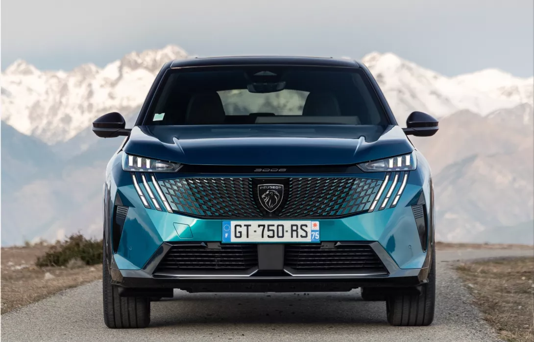 The New Peugeot 3008 Became the Most Affordable Hybrid SUV in Italy