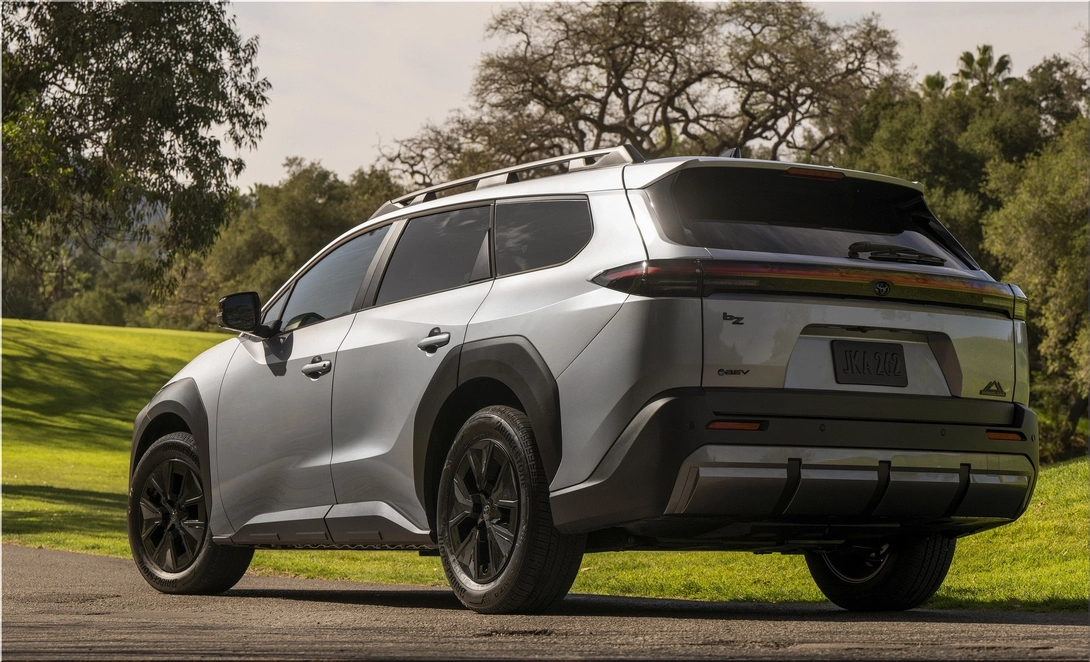 Toyota bZ Woodland SUV 2026