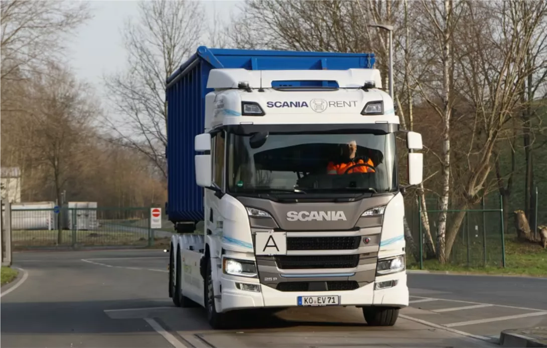 Scania P 25
